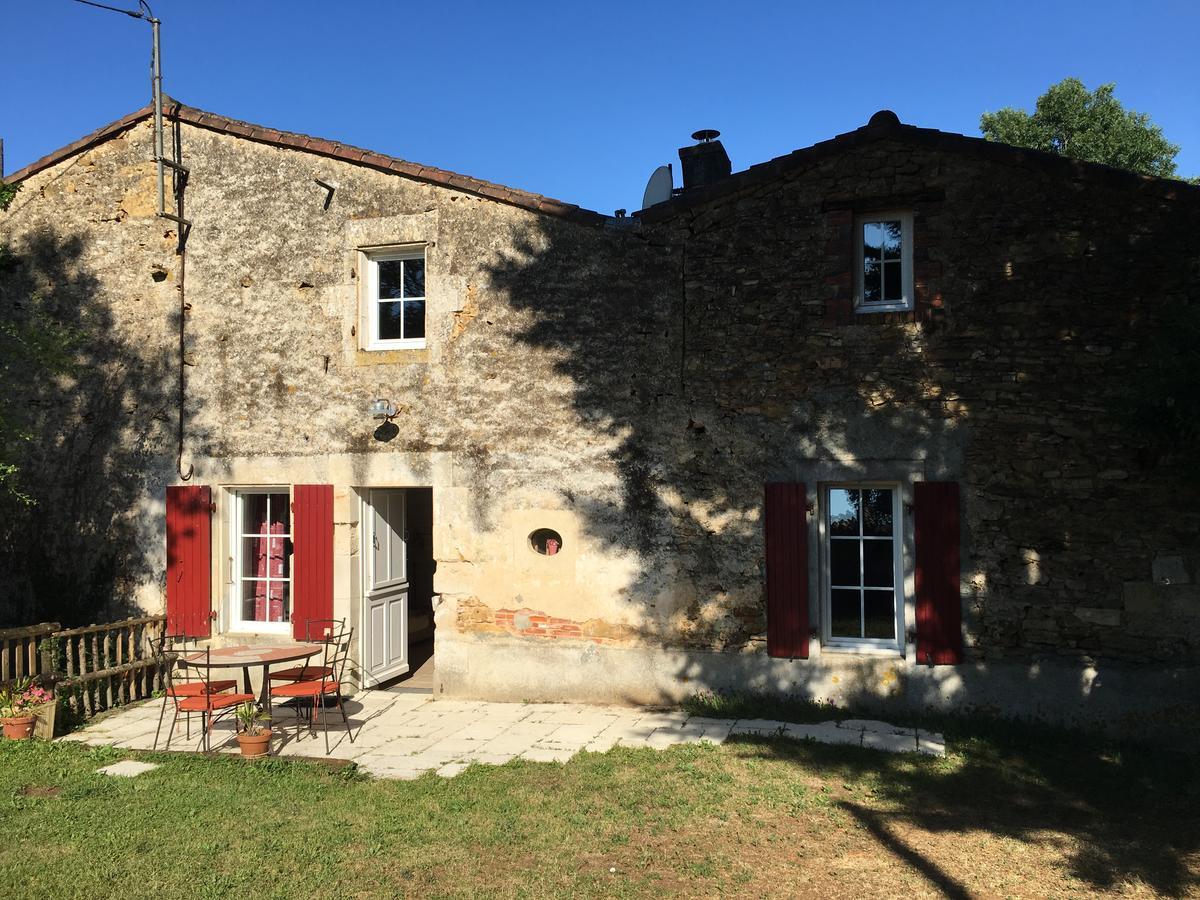 Gite Le Puy Rabasteau シャントネー エクステリア 写真